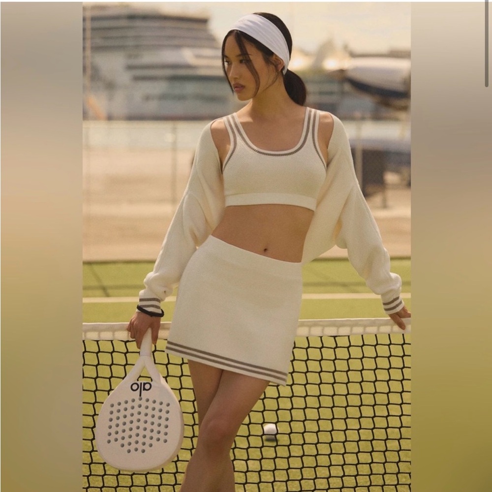 Alo Yoga Tennis Club Sweater Knit Bra Ivory Gravel Size x Small NWOT